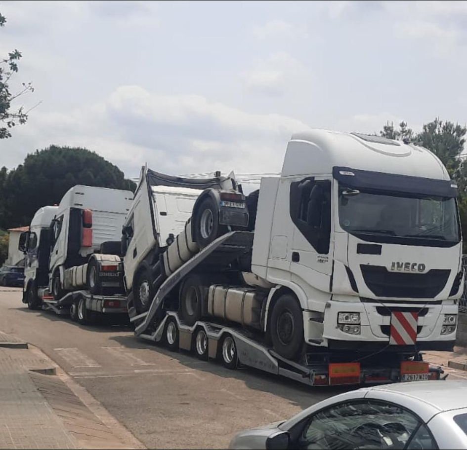 Camión PRIMOR transportando cargas especializadas